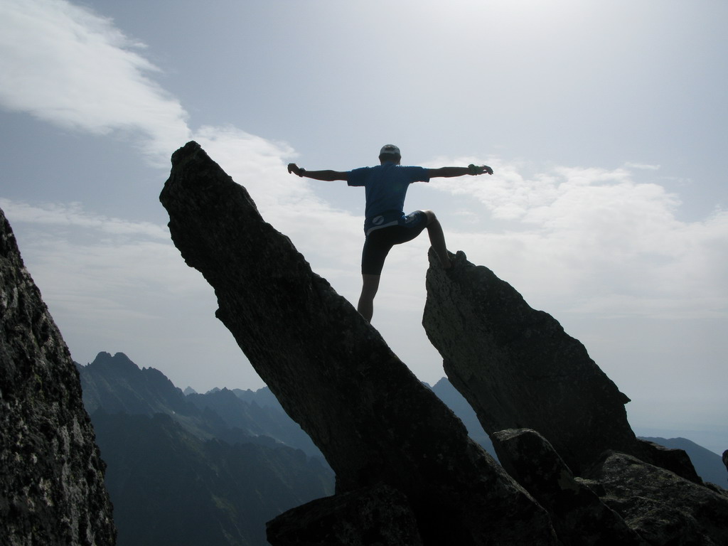 zmluva-so-satanom-2421m